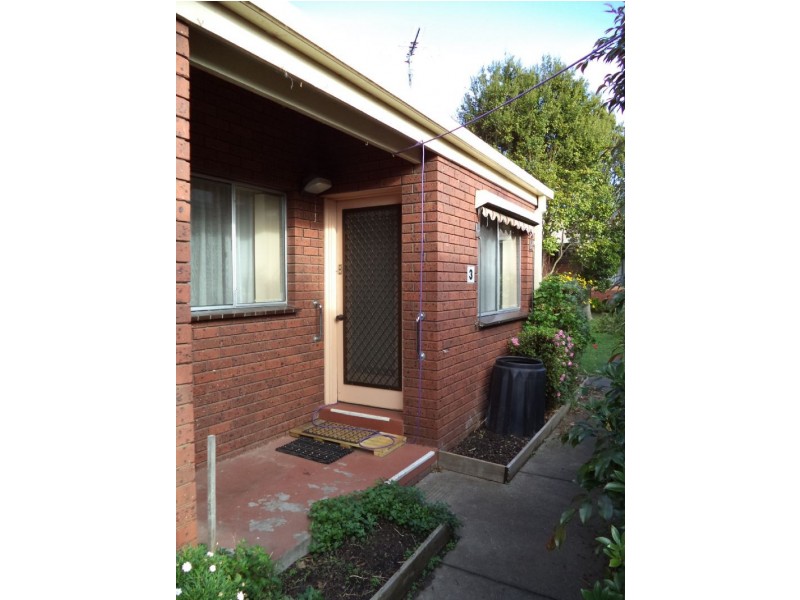 3/3 Lions Court, Cowes VIC 3922