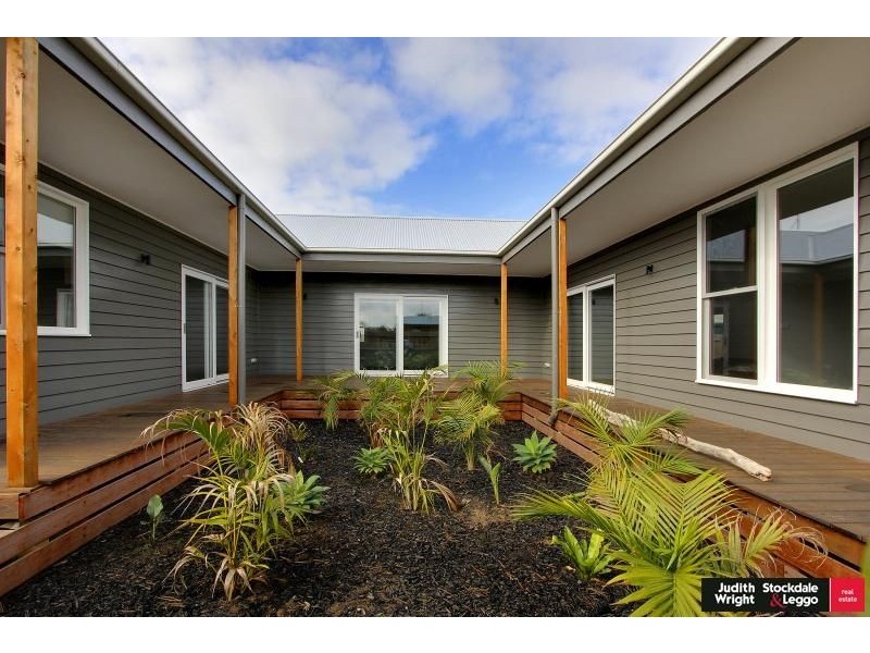 29 Tolley Ave, Surf Beach VIC 3922