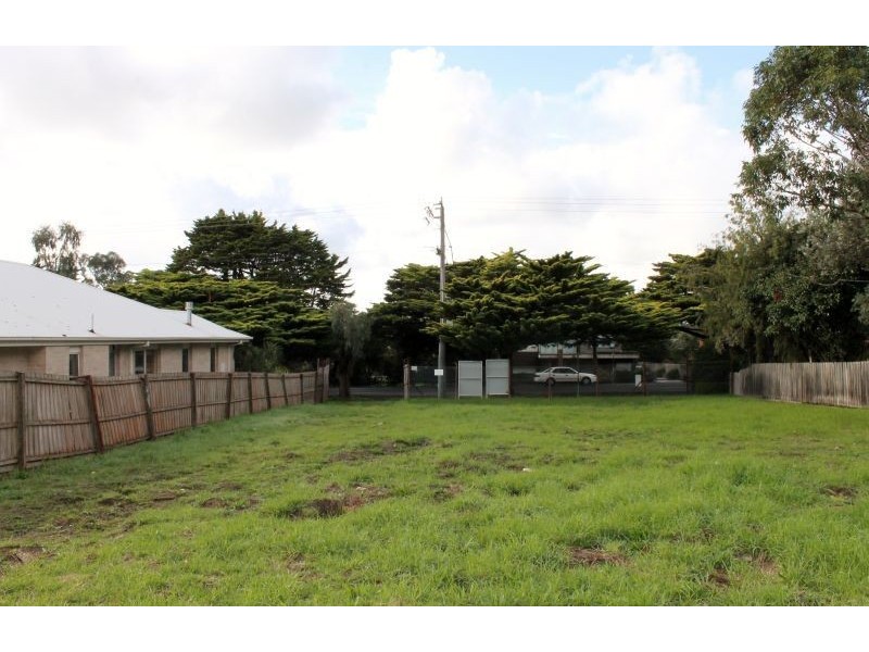 186 Thompson Avenue, Cowes VIC 3922