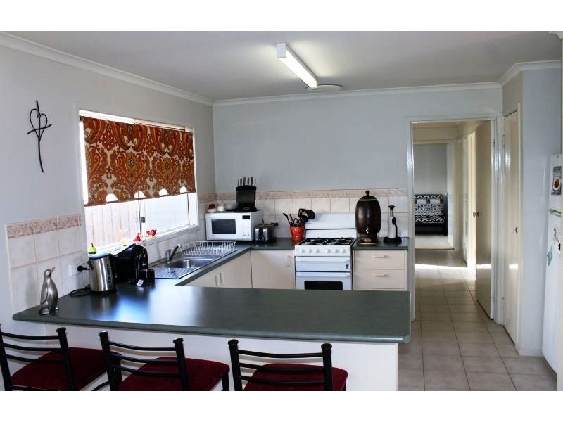 18 Galleon Crescent, Sunset Strip VIC 3922