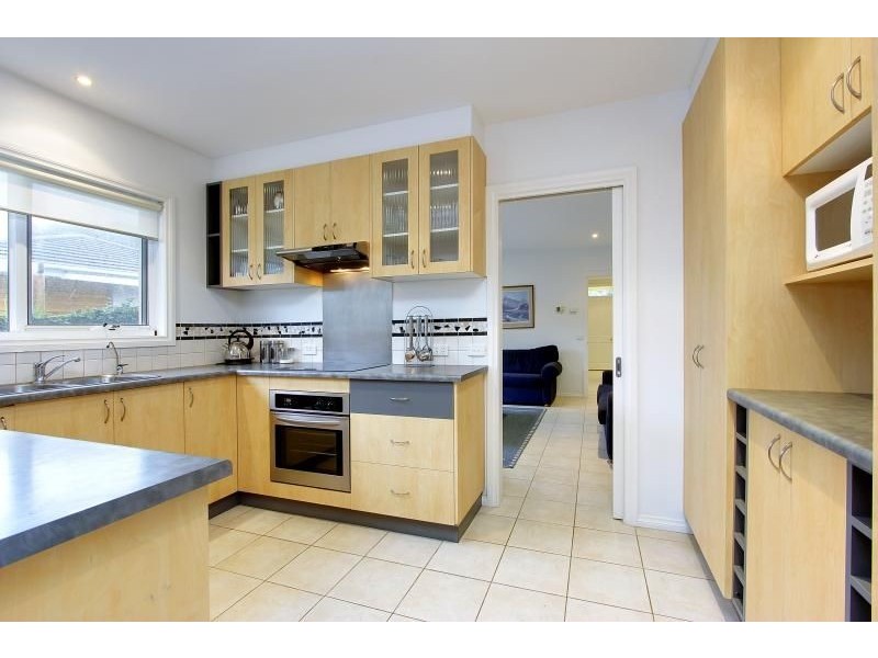 2/44 Church Street, Cowes VIC 3922