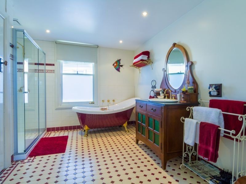 2 Victoria Court, Cowes VIC 3922