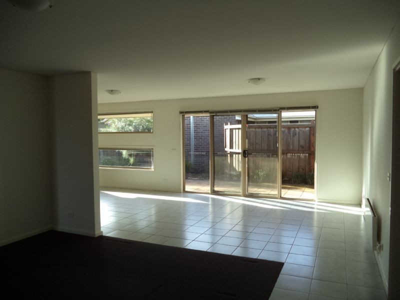 1/8 Malcalm Avenue, Surf Beach VIC 3922