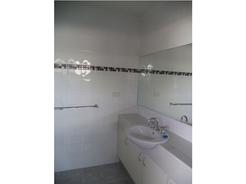 1/8 Malcalm Avenue, Surf Beach VIC 3922