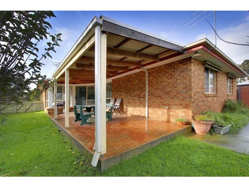 26 Wyndham Avenue, Cowes VIC 3922
