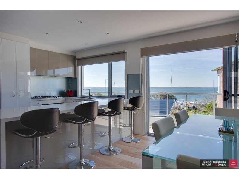 3 & 4/4 Osbourne Avenue, Cowes VIC 3922