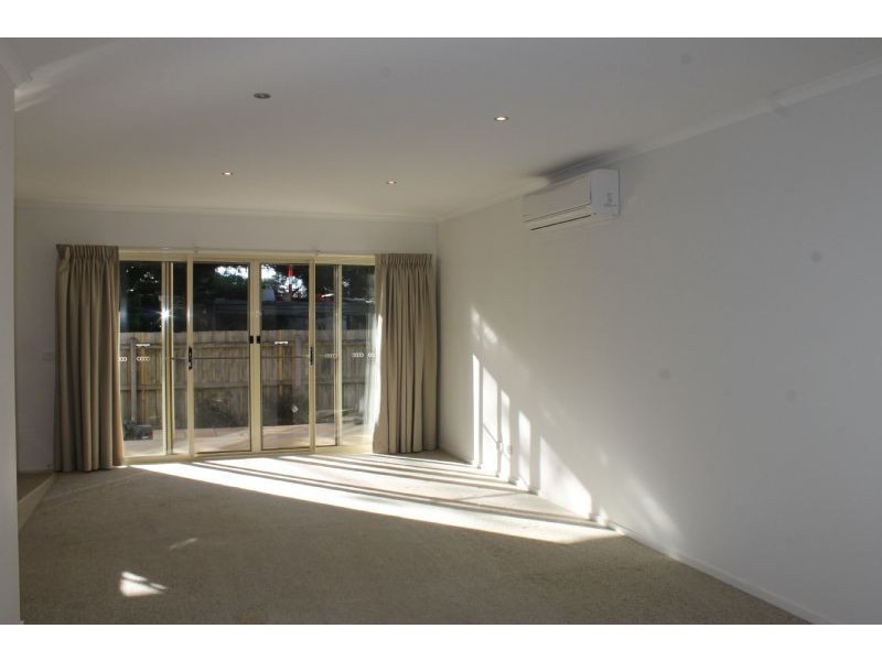 2/28 Grandview Grove, Cowes VIC 3922