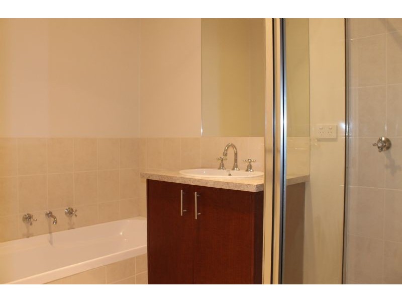 2/28 Grandview Grove, Cowes VIC 3922