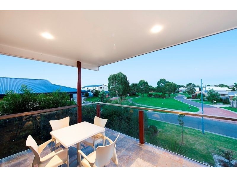 3 Anthony Court, Cowes VIC 3922
