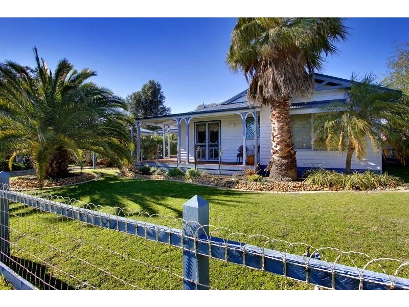 5 Honeyeater Drive, Silverleaves VIC 3922
