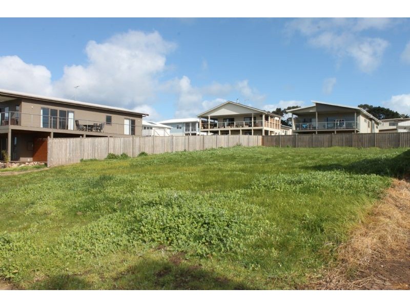 10 Lomandra Drive, Cowes VIC 3922