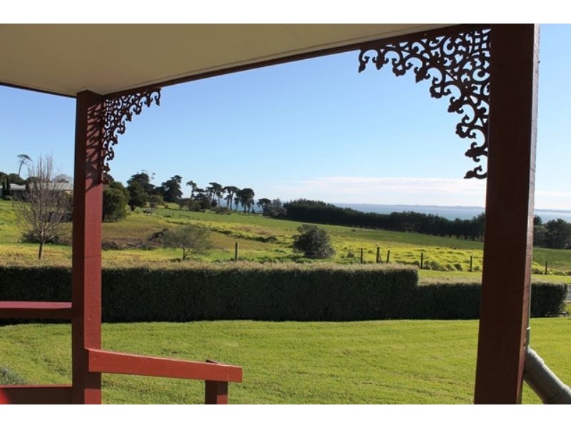 1A/25-27 Small Court, San Remo VIC 3925