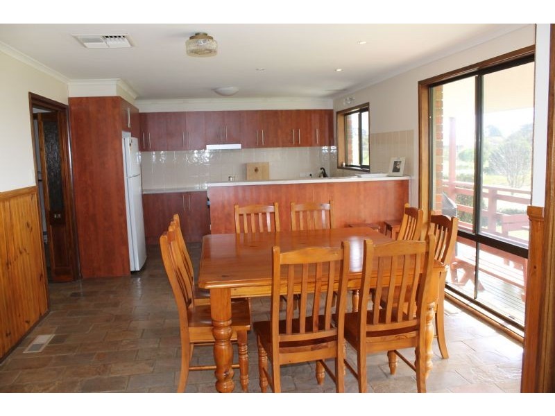 1A/25-27 Small Court, San Remo VIC 3925