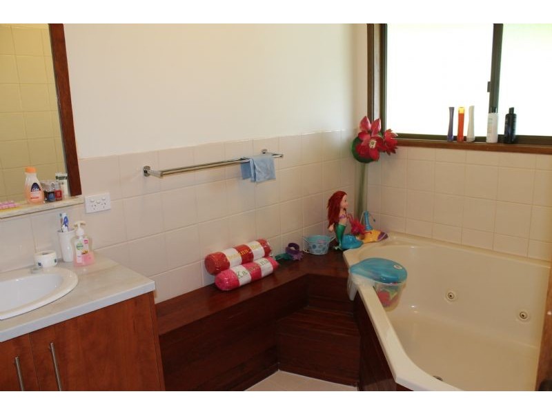 1A/25-27 Small Court, San Remo VIC 3925