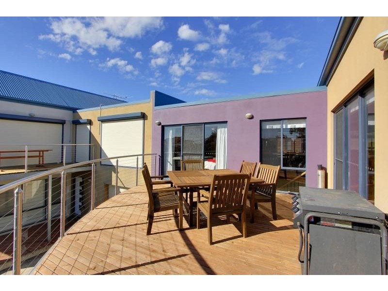 3/7 Walpole Street, Cowes VIC 3922
