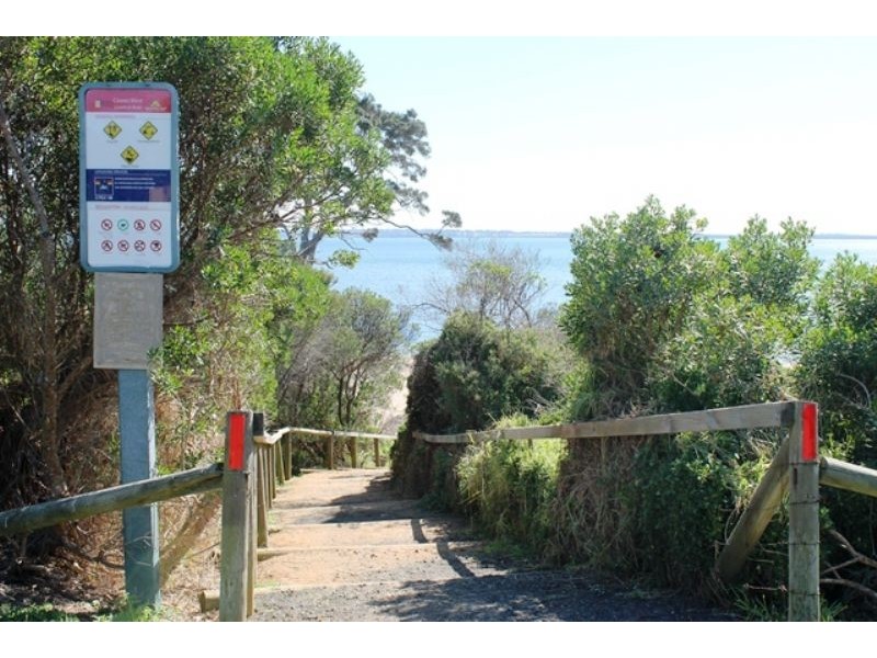 4 Justice Road, Cowes VIC 3922