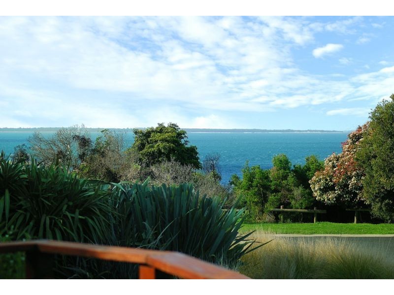 4 Justice Road, Cowes VIC 3922