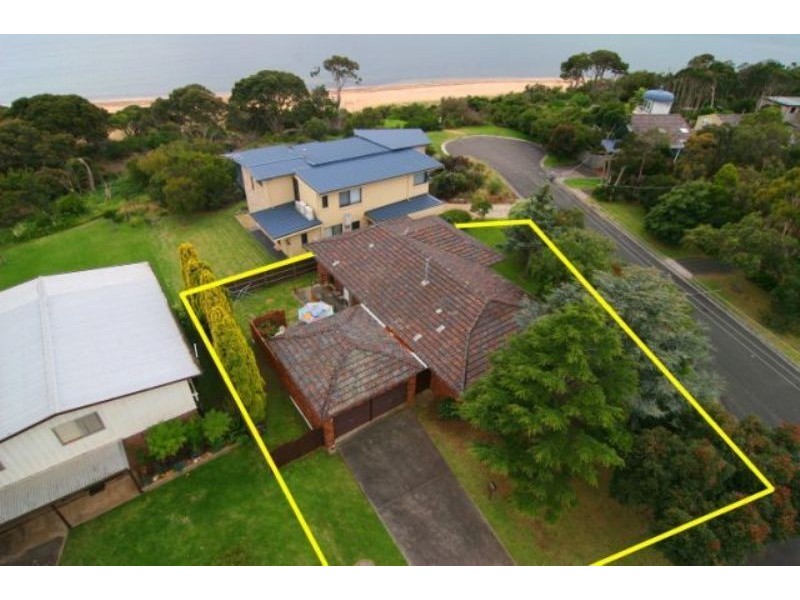 4 Justice Road, Cowes VIC 3922
