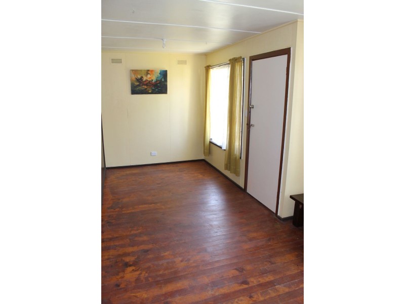 32 Page Ave, Surf Beach VIC 3922