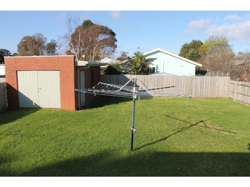 29 Irving Road, Cowes VIC 3922