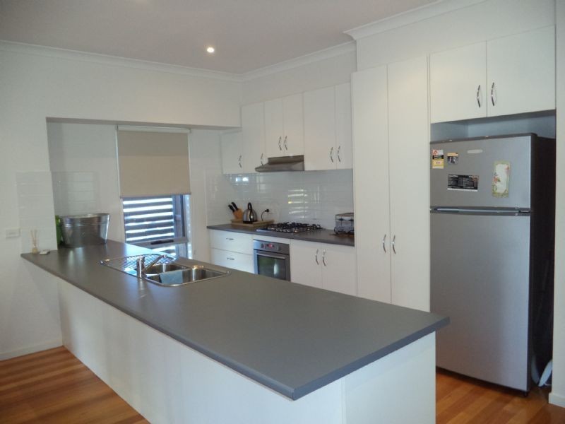 2 Chloe Close, Cowes VIC 3922