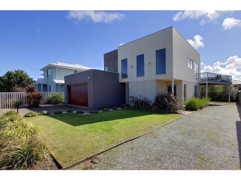 76 Katherine Circuit, Cowes VIC 3922