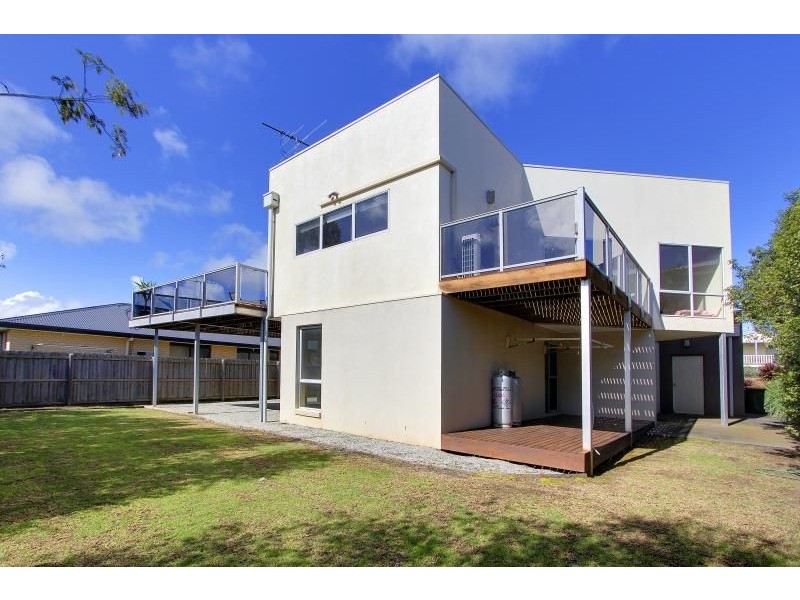 76 Katherine Circuit, Cowes VIC 3922