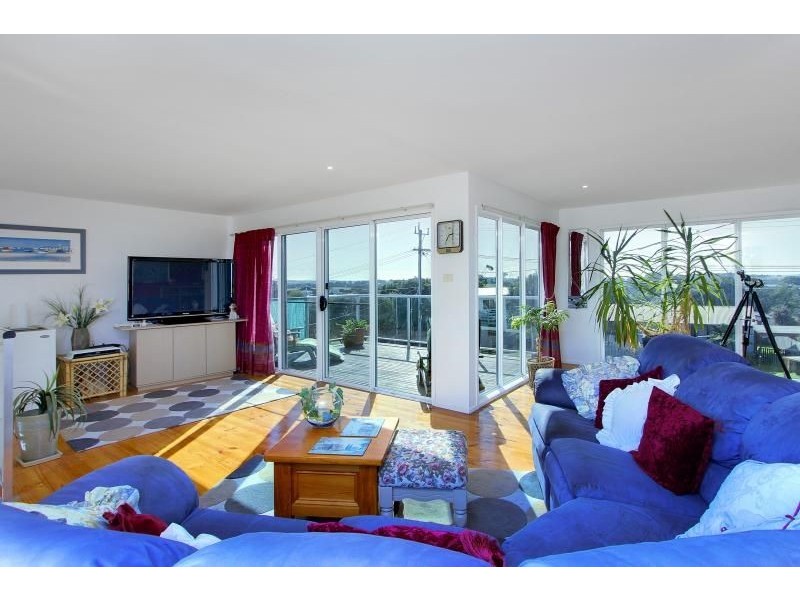 27 Sunnyside Avenue, Cape Woolamai VIC 3925