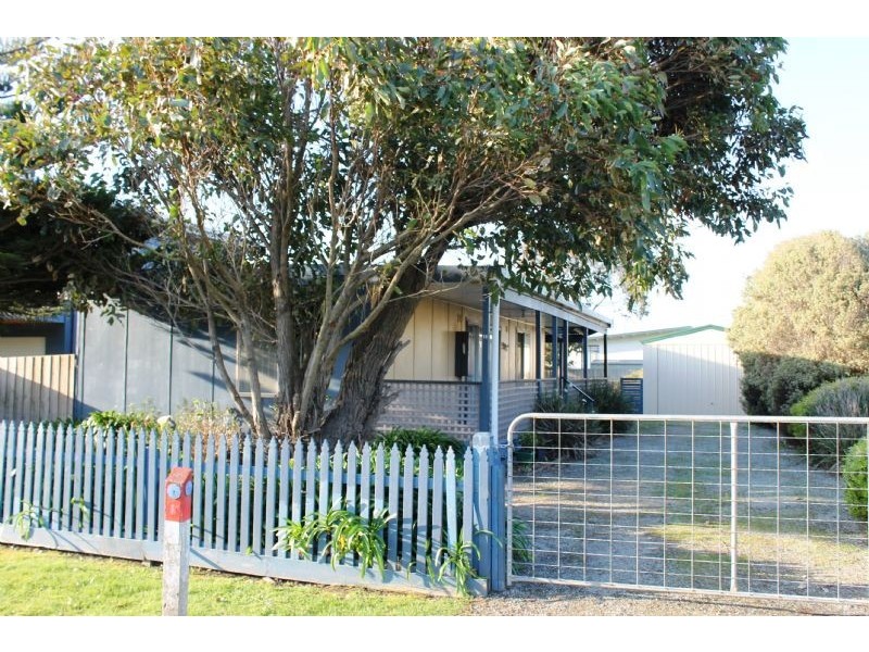 18 Hill Street, Sunderland Bay VIC 3922