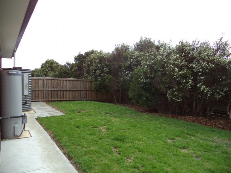 10 Boobook Grove, Cowes VIC 3922