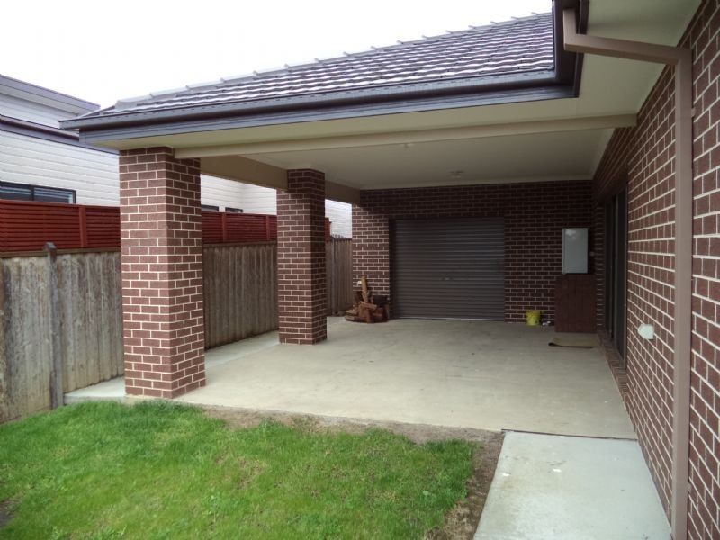 10 Boobook Grove, Cowes VIC 3922