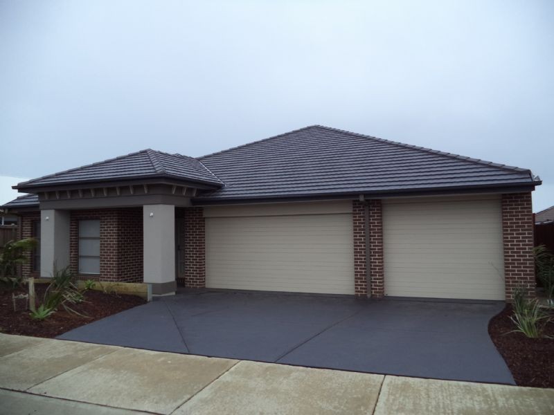 10 Boobook Grove, Cowes VIC 3922