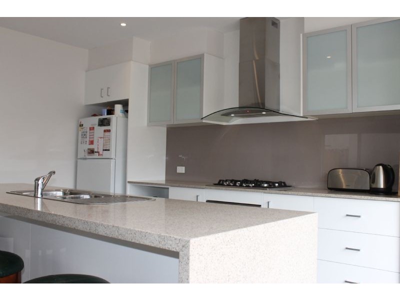 5 Pobblebonk Place, Cowes VIC 3922