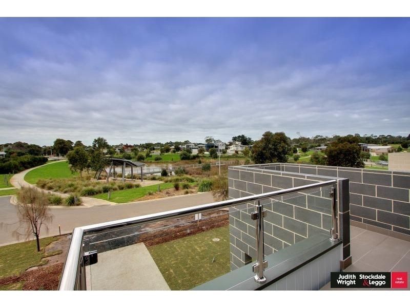 5 Pobblebonk Place, Cowes VIC 3922