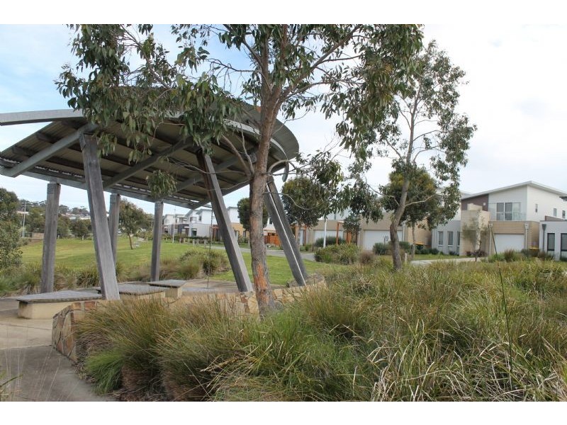 5 Pobblebonk Place, Cowes VIC 3922