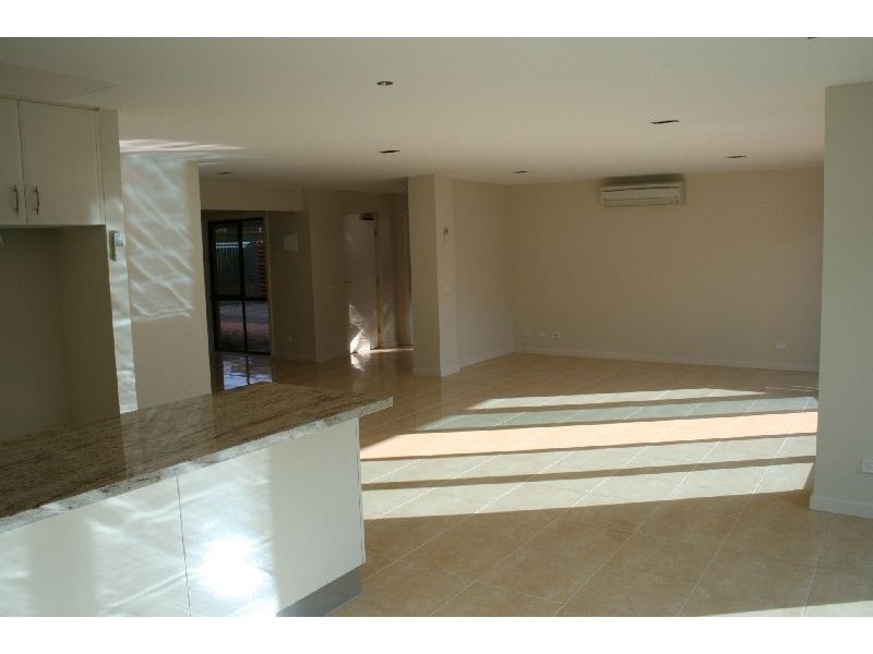 1/21 The Esplanade, Cowes VIC 3922