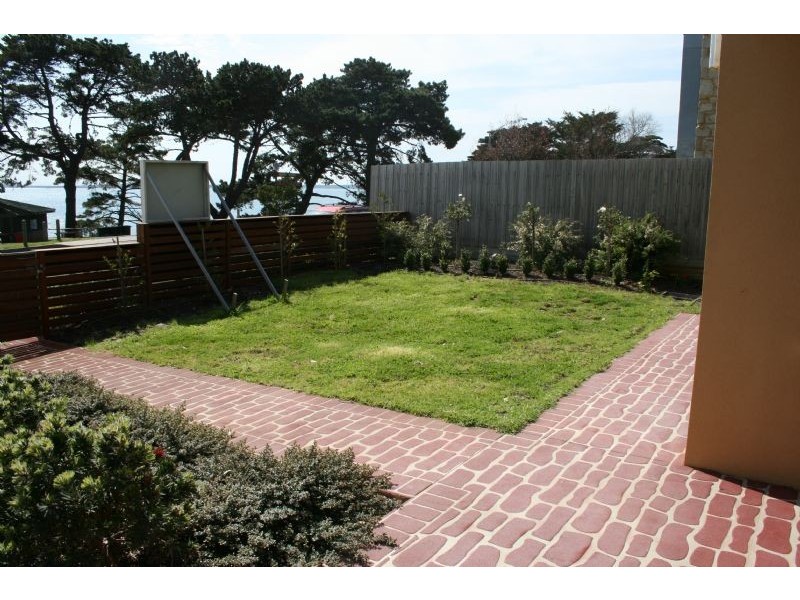 1/21 The Esplanade, Cowes VIC 3922