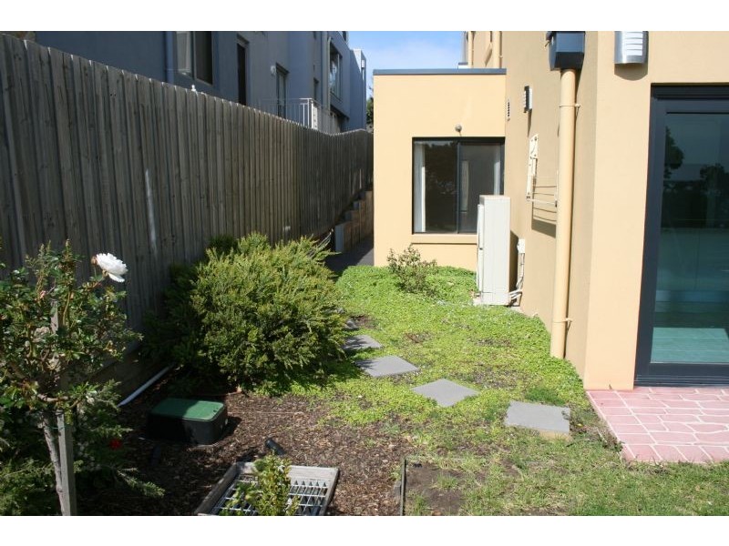 1/21 The Esplanade, Cowes VIC 3922