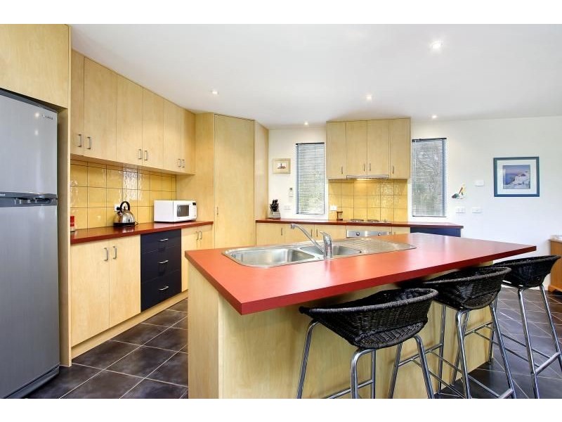 6 Endeavour Court, Cowes VIC 3922