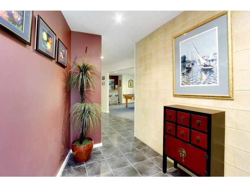 6 Endeavour Court, Cowes VIC 3922
