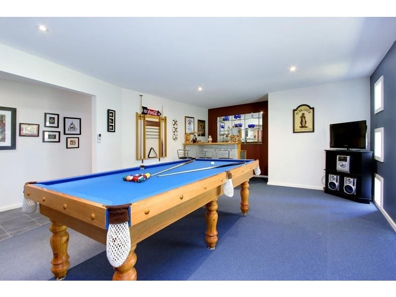 6 Endeavour Court, Cowes VIC 3922