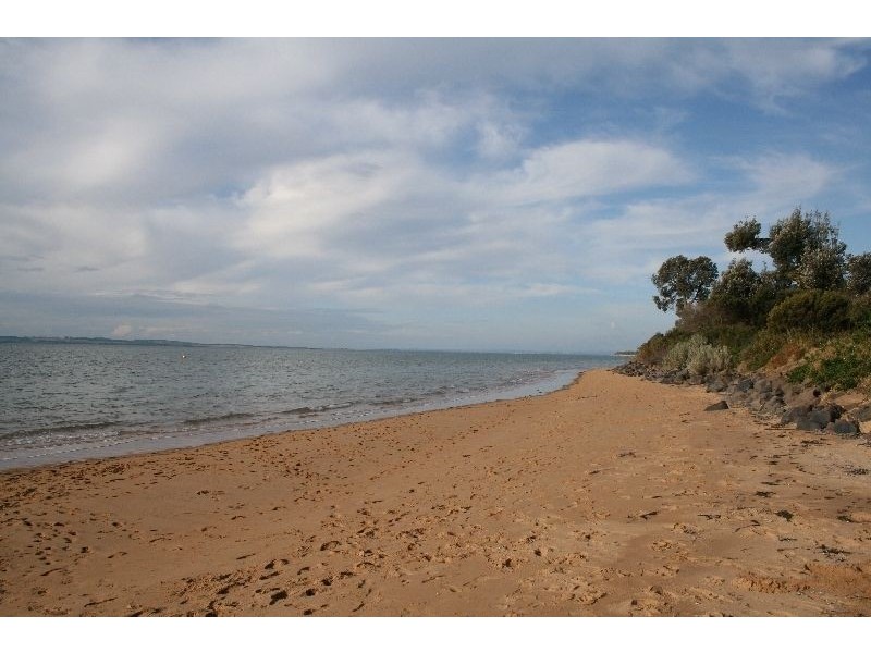 73 Silverleaves Avenue, Silverleaves VIC 3922