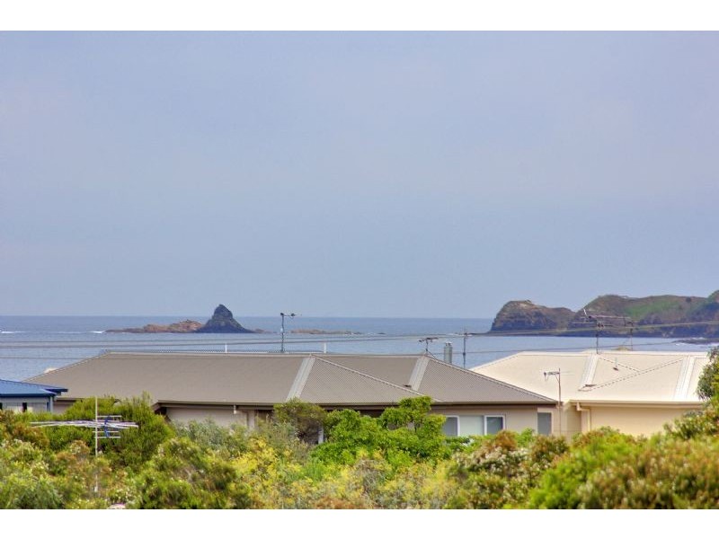 48 Dolphin Drive, Smiths Beach VIC 3922