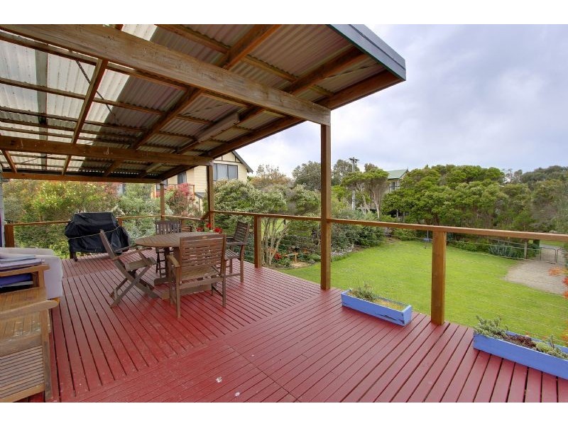 48 Dolphin Drive, Smiths Beach VIC 3922