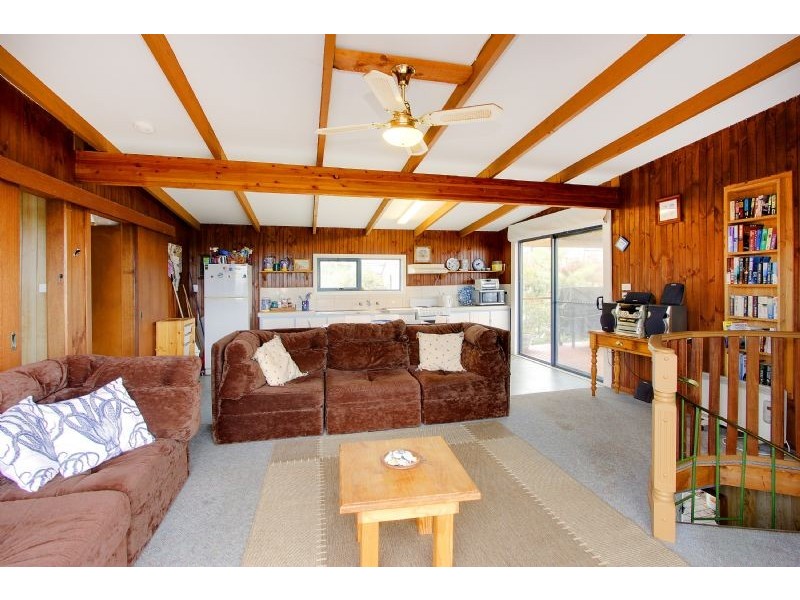 48 Dolphin Drive, Smiths Beach VIC 3922