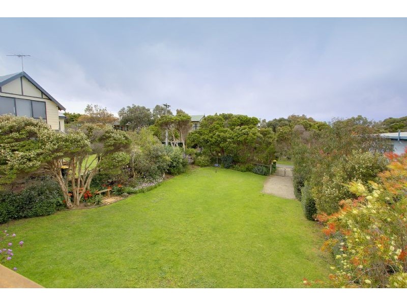 48 Dolphin Drive, Smiths Beach VIC 3922