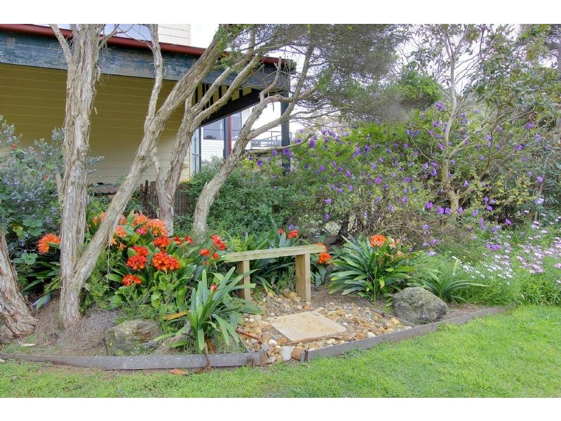 48 Dolphin Drive, Smiths Beach VIC 3922