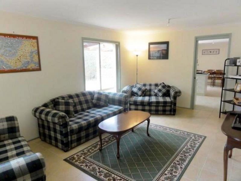 4 Collins Street, Silverleaves VIC 3922