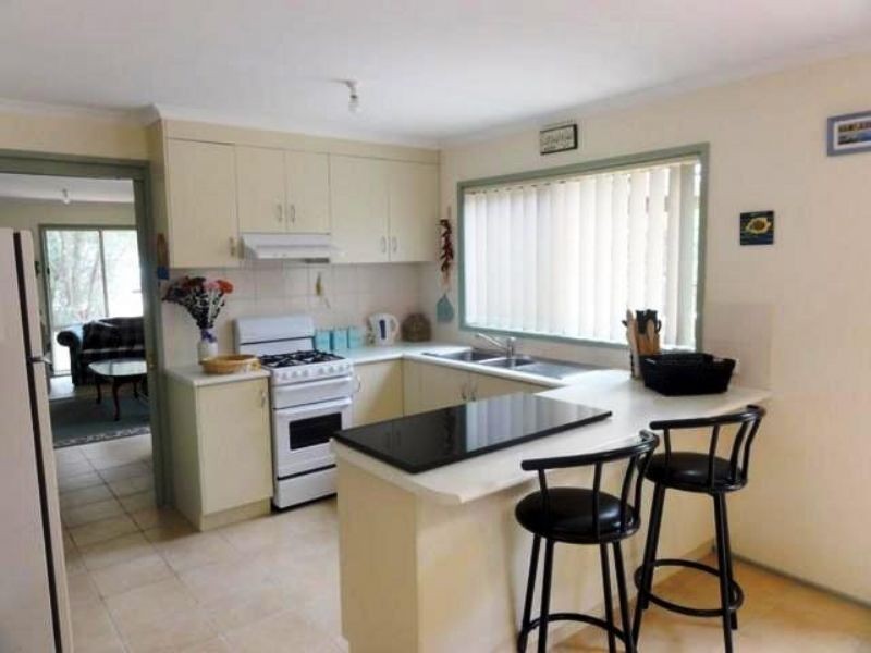 4 Collins Street, Silverleaves VIC 3922