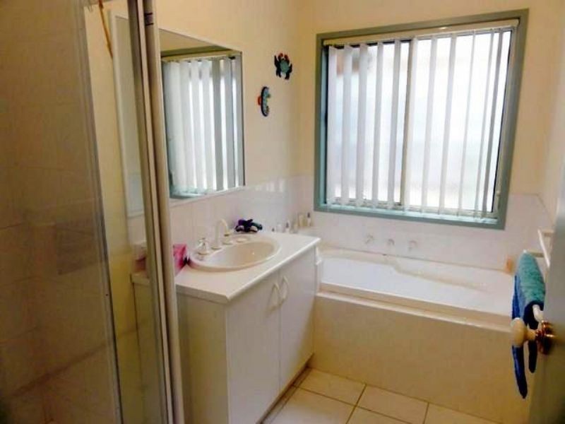 4 Collins Street, Silverleaves VIC 3922
